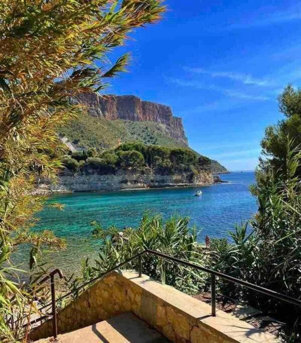 Duplex Au Coeur Du Village De Cassis Exterior foto